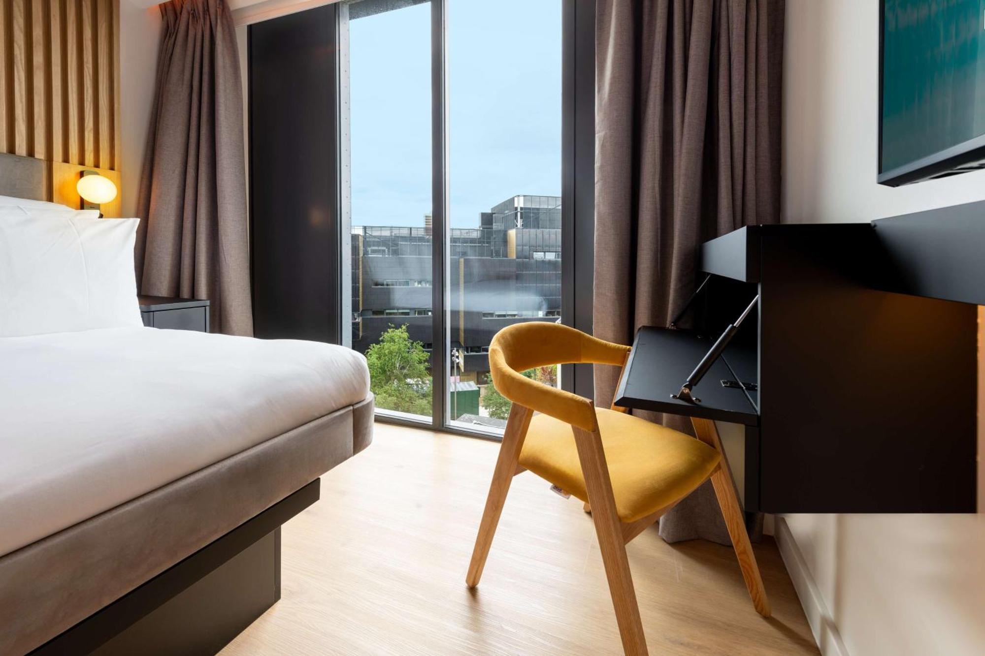 Yotelpad London Stratford Екстер'єр фото